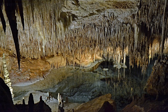 Cuevas de Drach