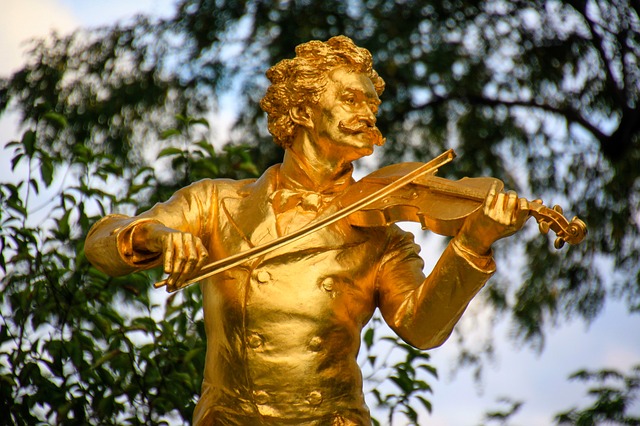 Estatua de Johann Strauss en Viena