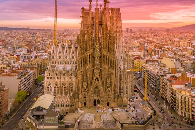 La Basílica de la Sagrada Familia, la primera parada de la ruta de Barcelona en un día