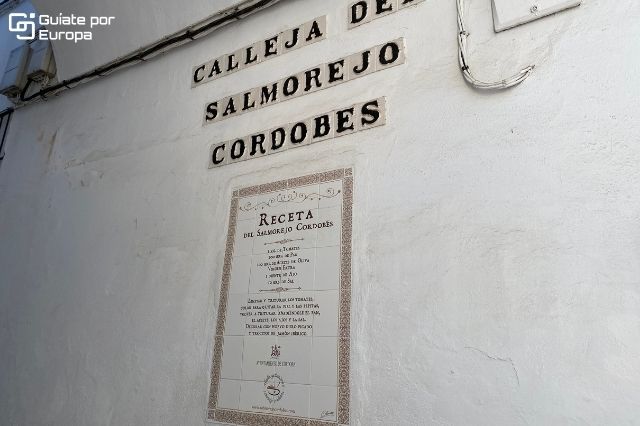 La Calleja del Salmorejo Cordobés es uno de los lugares que debes visitar en Córdoba