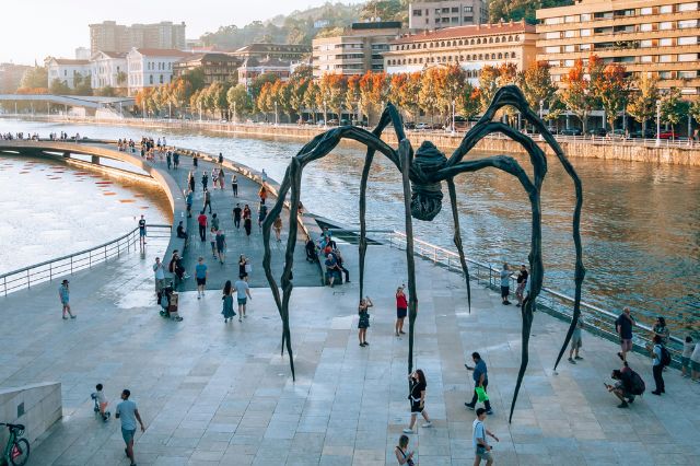 Arte Urbano en Bilbao - Museo Guggenheim